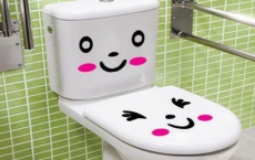 手機欠費了，鬧鐘沒響！老板：下次要注意，特別月初